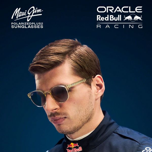 Lunettes de soleil Maui Jim pour homme – Confort et technologie PolarizedPlus2® Homme portant des lunettes de soleil Maui Jim avec monture légère et verres polarisés