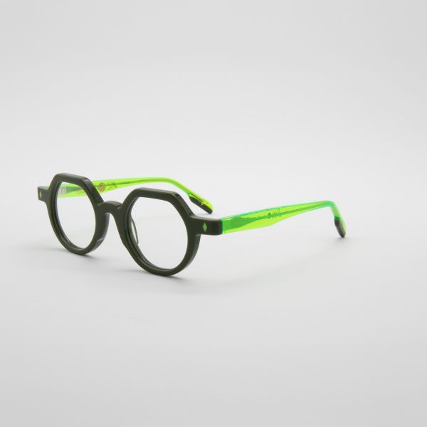 Des lunettes pleines de couleur et de personnalité Lunettes rondes vertes au design créatif et contemporain chez Optique Audition Suin Valenciennes