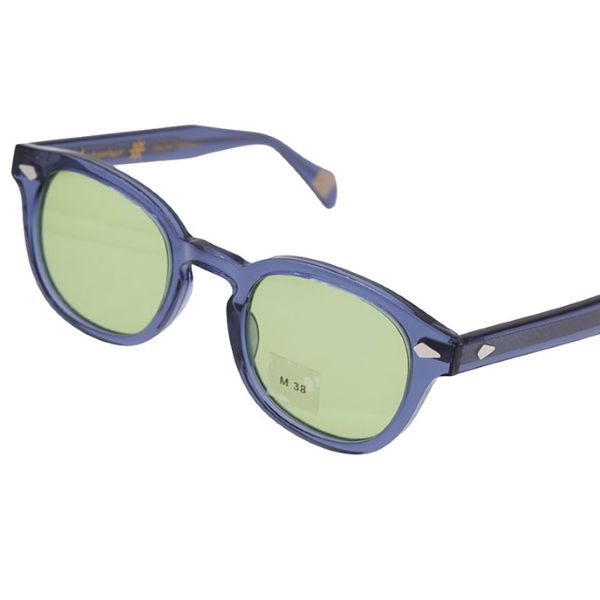 Lunettes de soleil bleues aux verres verts chez Optique Audition Suin Valenciennes