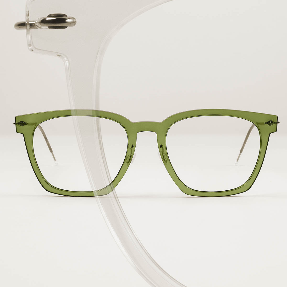 Lindberg : sobriété scandinave et élégance contemporaine Lunettes Lindberg vert olive au design minimaliste disponibles chez Optique Audition Suin Valenciennes